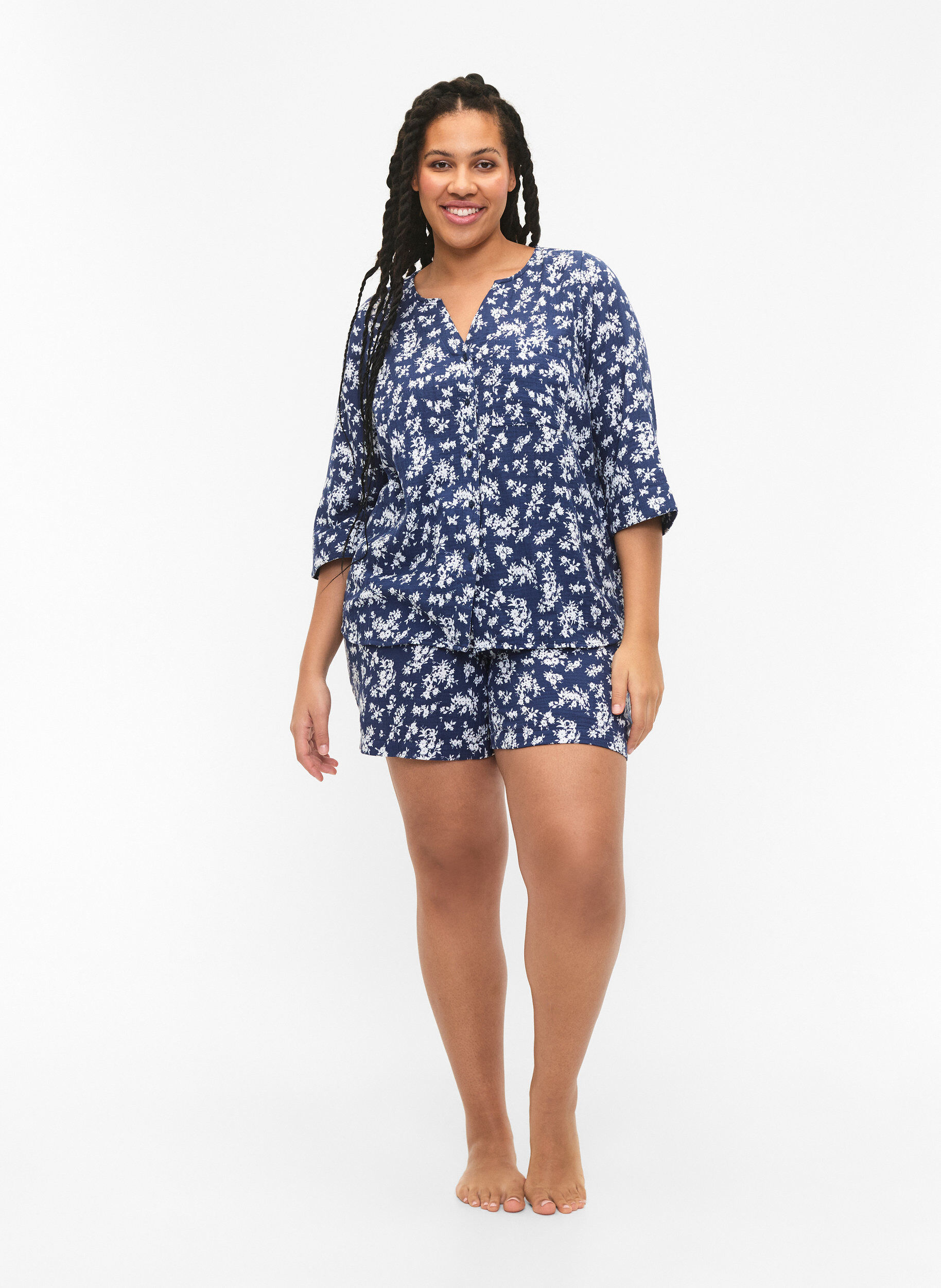 Zizzifashion Floral nightshirt with 3/4 sleeves, V. Indigo Flower AOP, Model image number 2