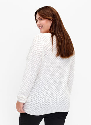 Structure-patterned pullover in organic cotton	, Cloud Dancer, Model image number 1