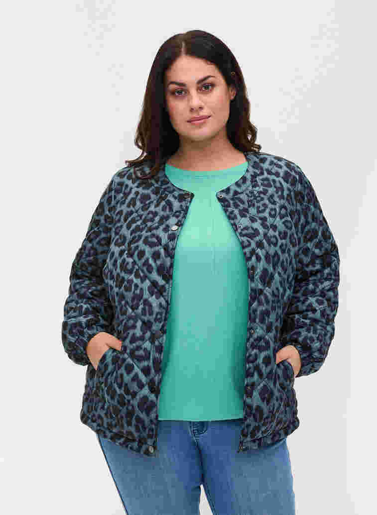 Short printed jacket with pockets, Chinois Green Leo, Model