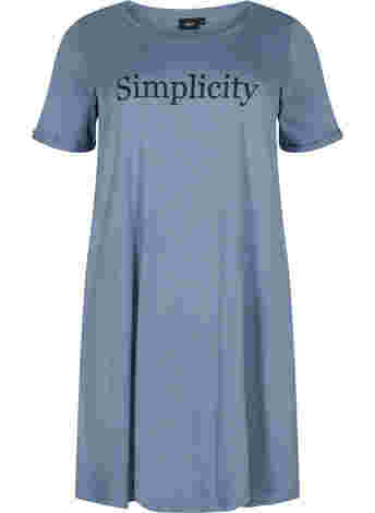 Short sleeved cotton nightdress with print