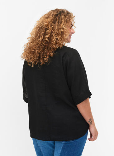 Short-sleeved blouse in 100% linen, Black, Model image number 1