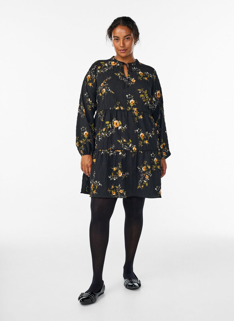 Floral print dress with tie fastening, Black, Model image number 1
