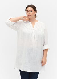 Tunic in cotton with embroidery anglaise, Bright White, Model