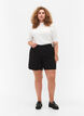 Loose-fitting shorts in viscose, Black, Model image number 4