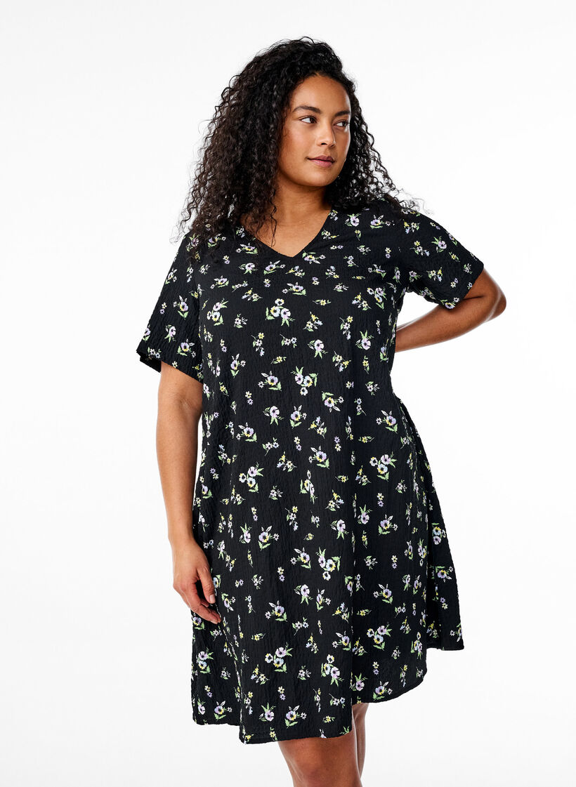 Short-sleeved dress with a V-neck, Black, Model image number 0