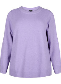 Long-sleeved pullover with round neck	