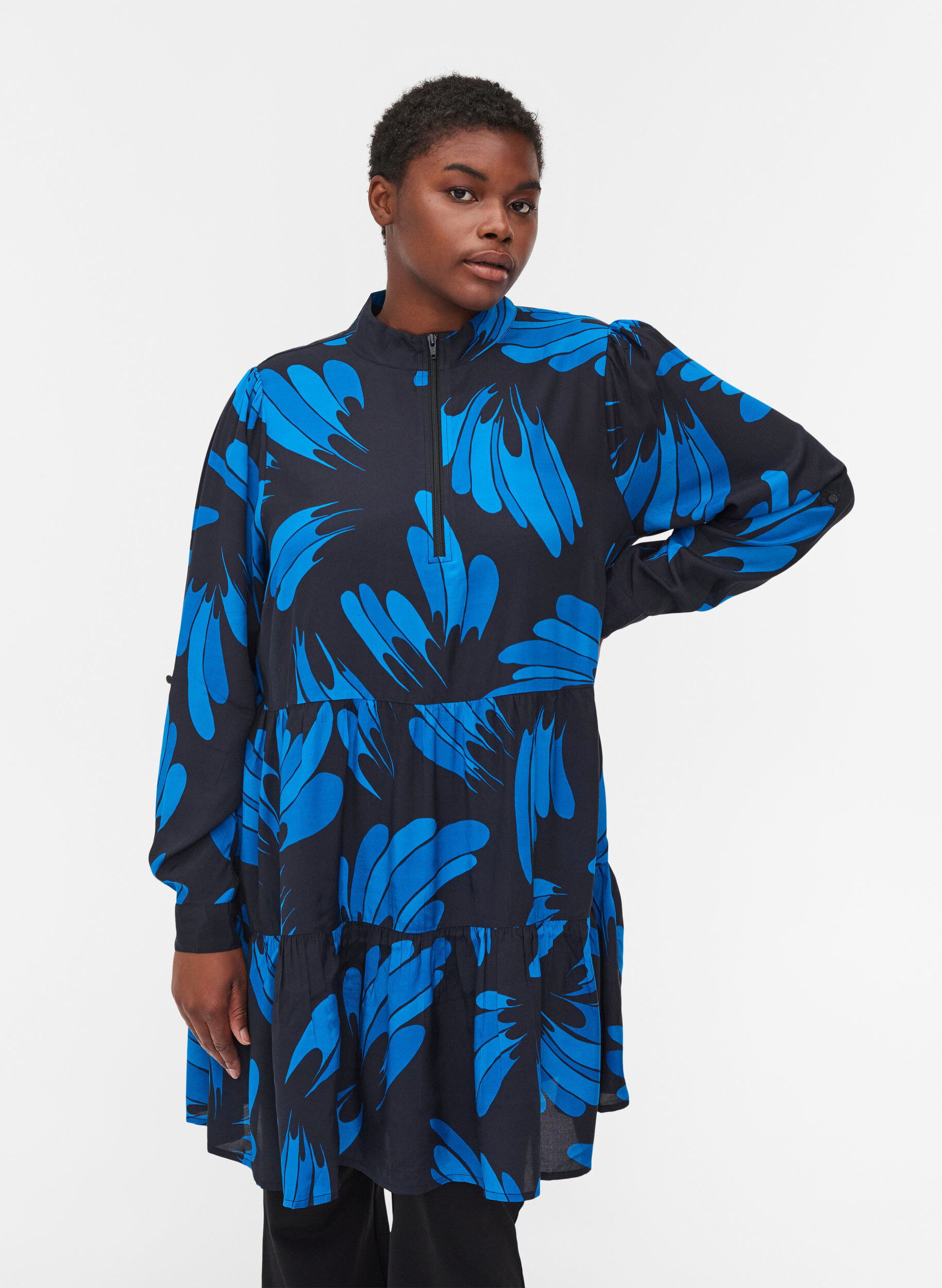 Zizzifashion Printed viscose tunic with zip, Dark Blue AOP, Model image number 0