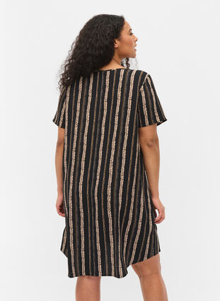 Dress with shorts sleeves, Graphic Stripe, Model image number 1