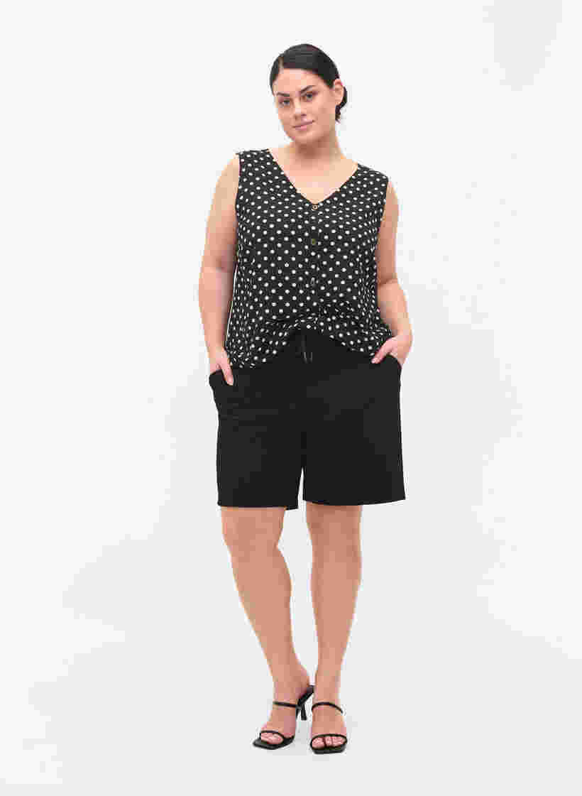 Loose shorts with drawstring and pockets, Black, Model image number 2
