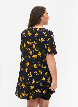 FLASH - Tunic with v neck and print, Night Sky Yellow AOP, Model image number 1