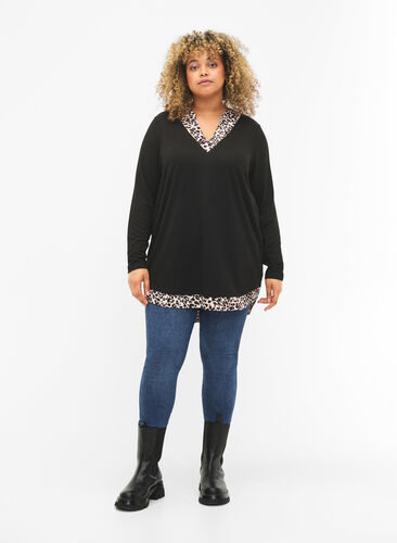 Long sleeve blouse with look a-like shirt, Black Leo AOP, Model image number 2
