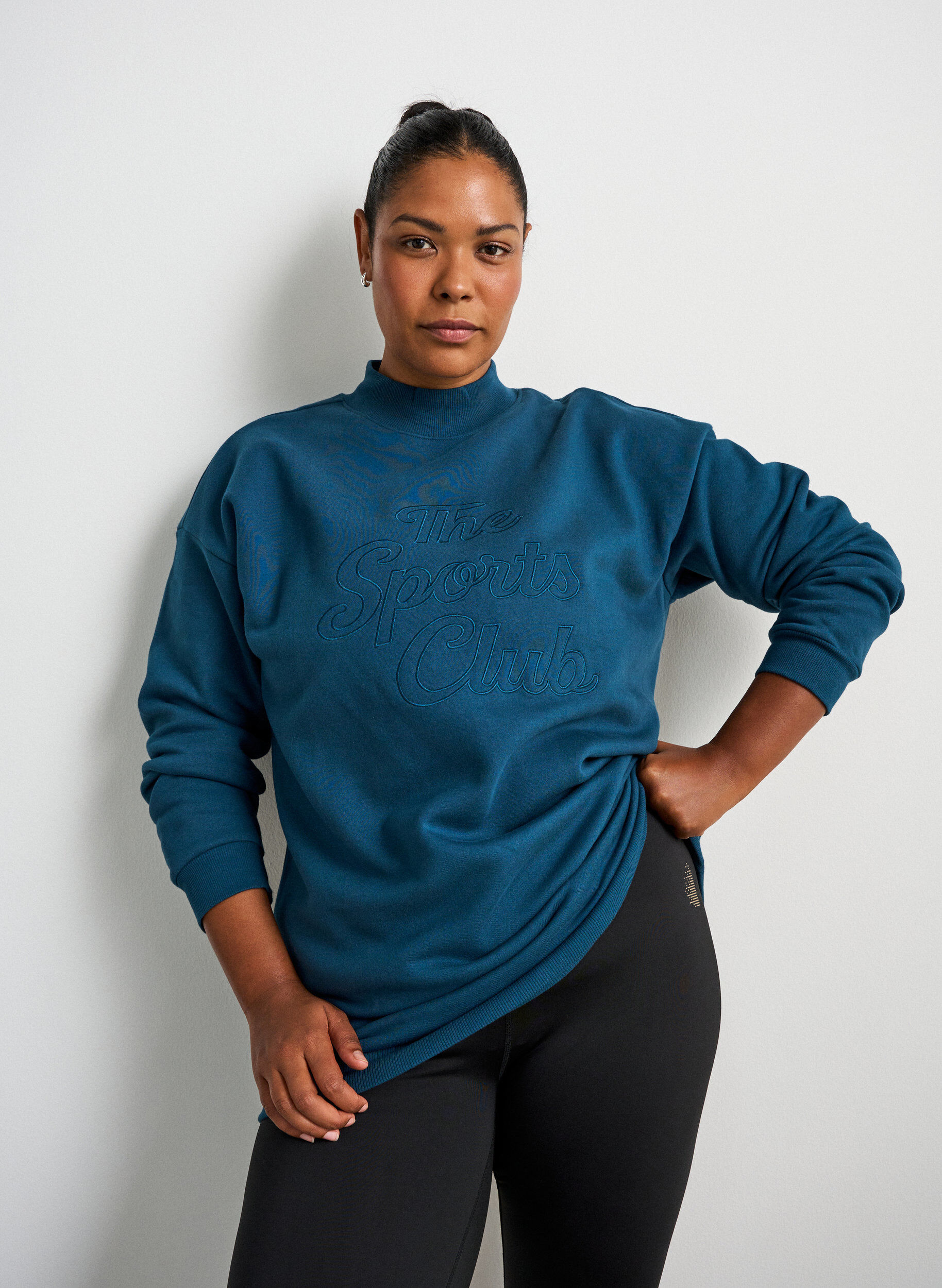 ZizzifashionLong sweatshirt with high neck and embroidered text, Blue, Model image number 0