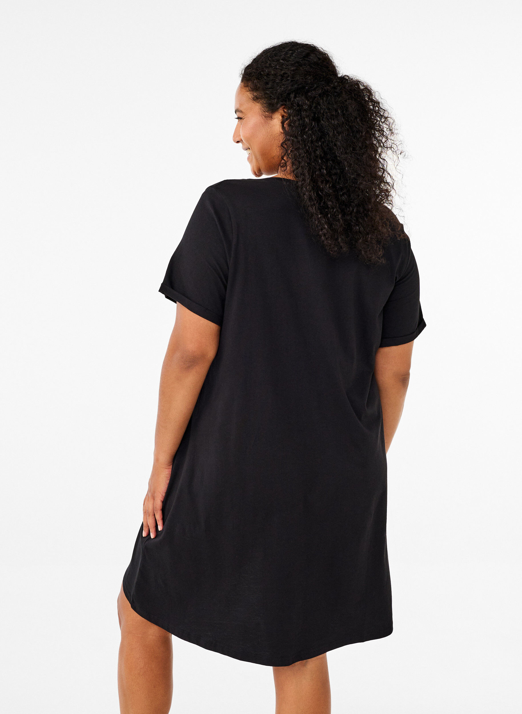 Zizzifashion Short-sleeved nightgown in organic cotton, Black, Model image number 2