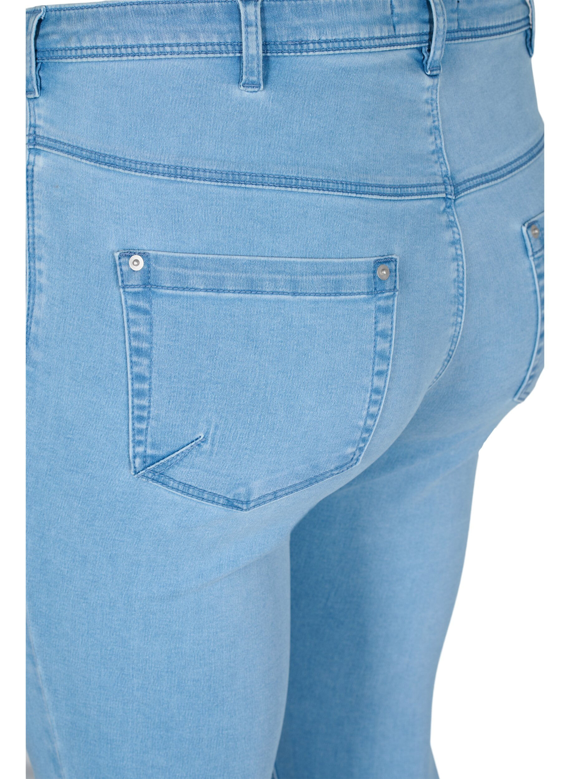 Zizzifashion Cropped Amy jeans with zipper detail, Light Blue, Packshot image number 3