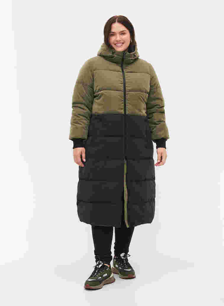 Long winter jacket with colour block, Grape Leaf W/Blk, Model image number 0