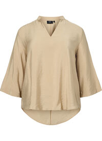 Solid color blouse with 3/4 sleeves