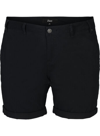 Regular fit shorts with pockets