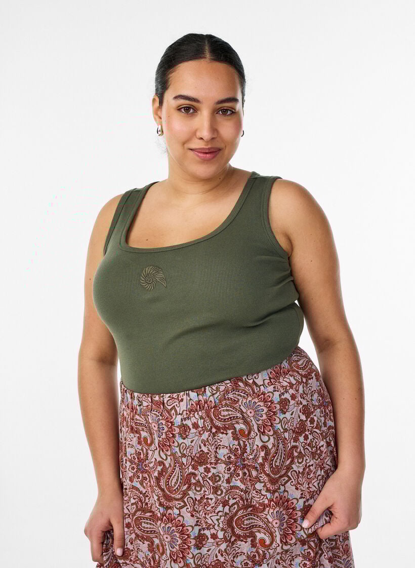Fitted top with motif, Green, Model image number 0