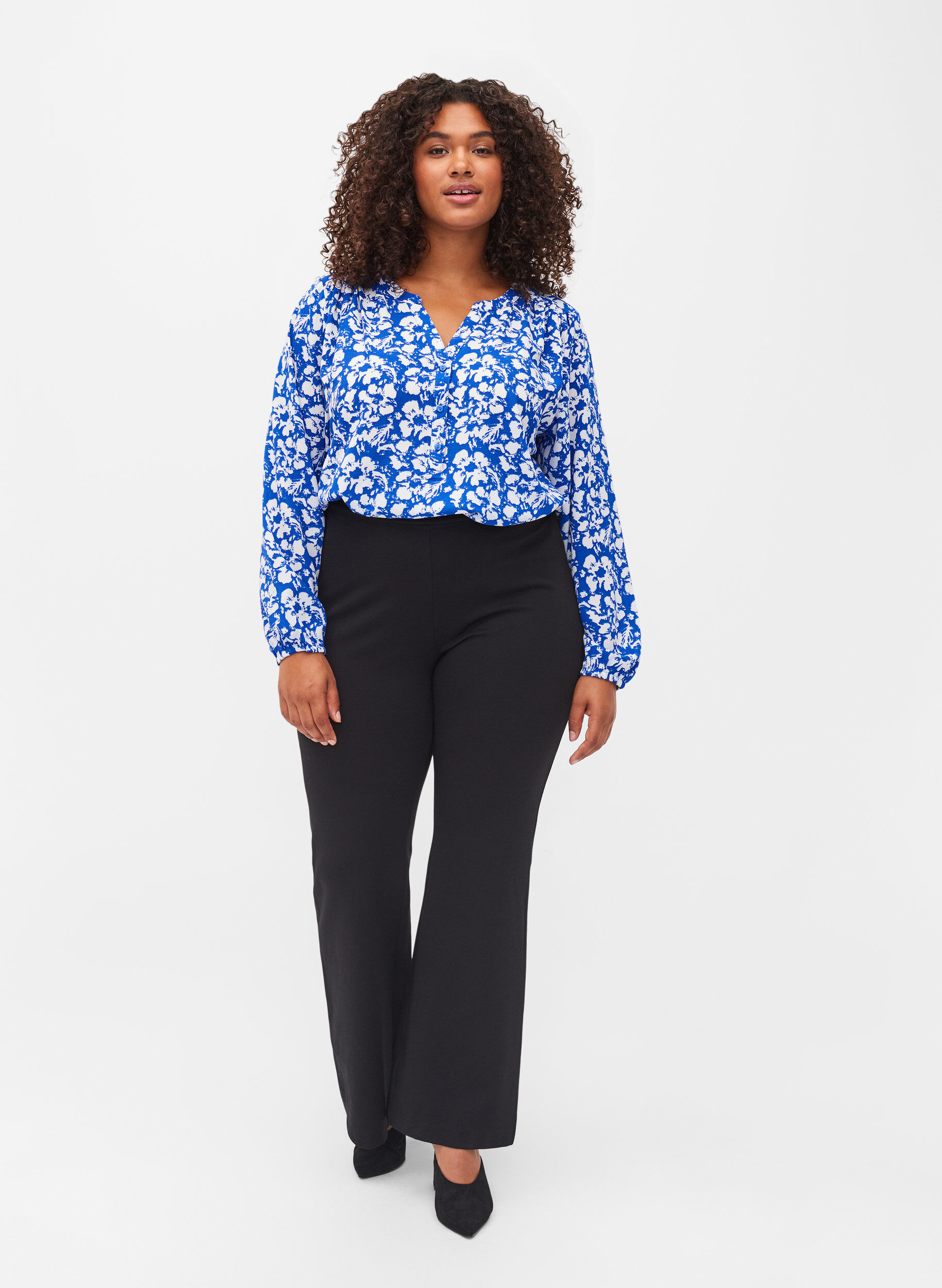 black plus size trousers
