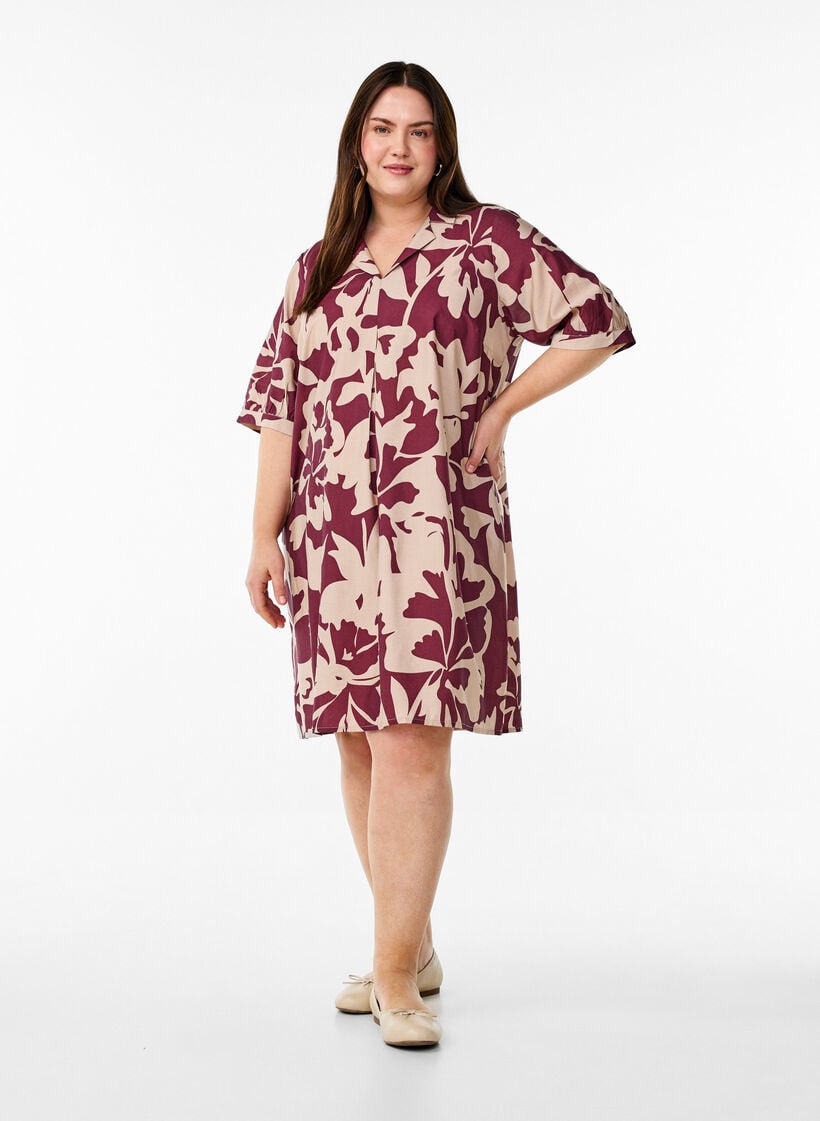 Knee-length dress with print and V-neck, Red, Model image number 1