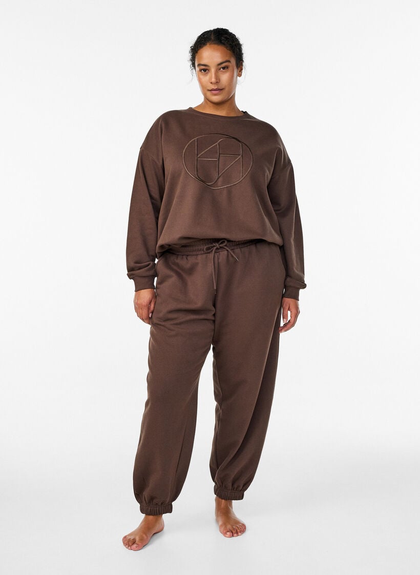 Sweatshirt with motif, Brown, Model image number 1