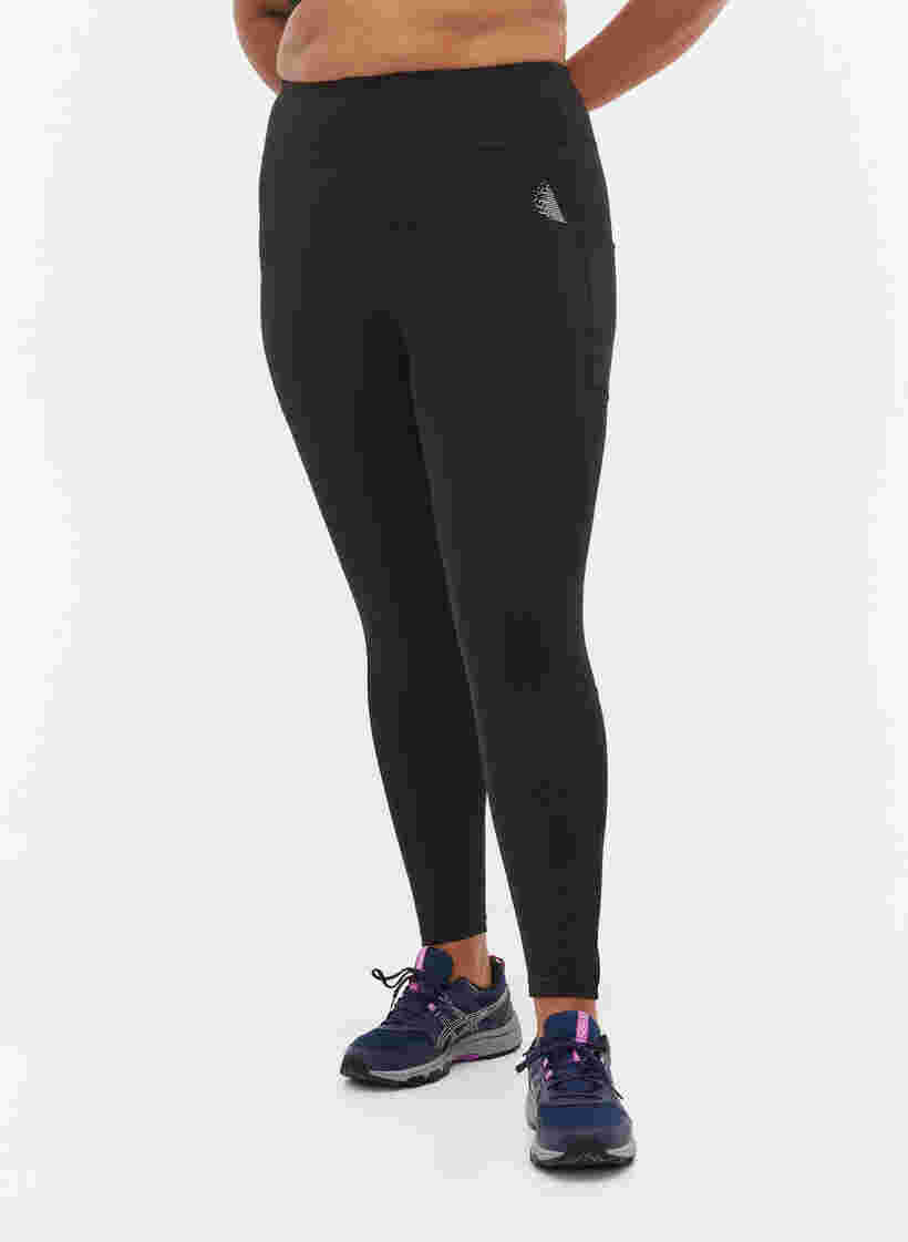 CORE, POCKET TIGHTS - Workout Leggings with side pocket, Black, Model image number 3