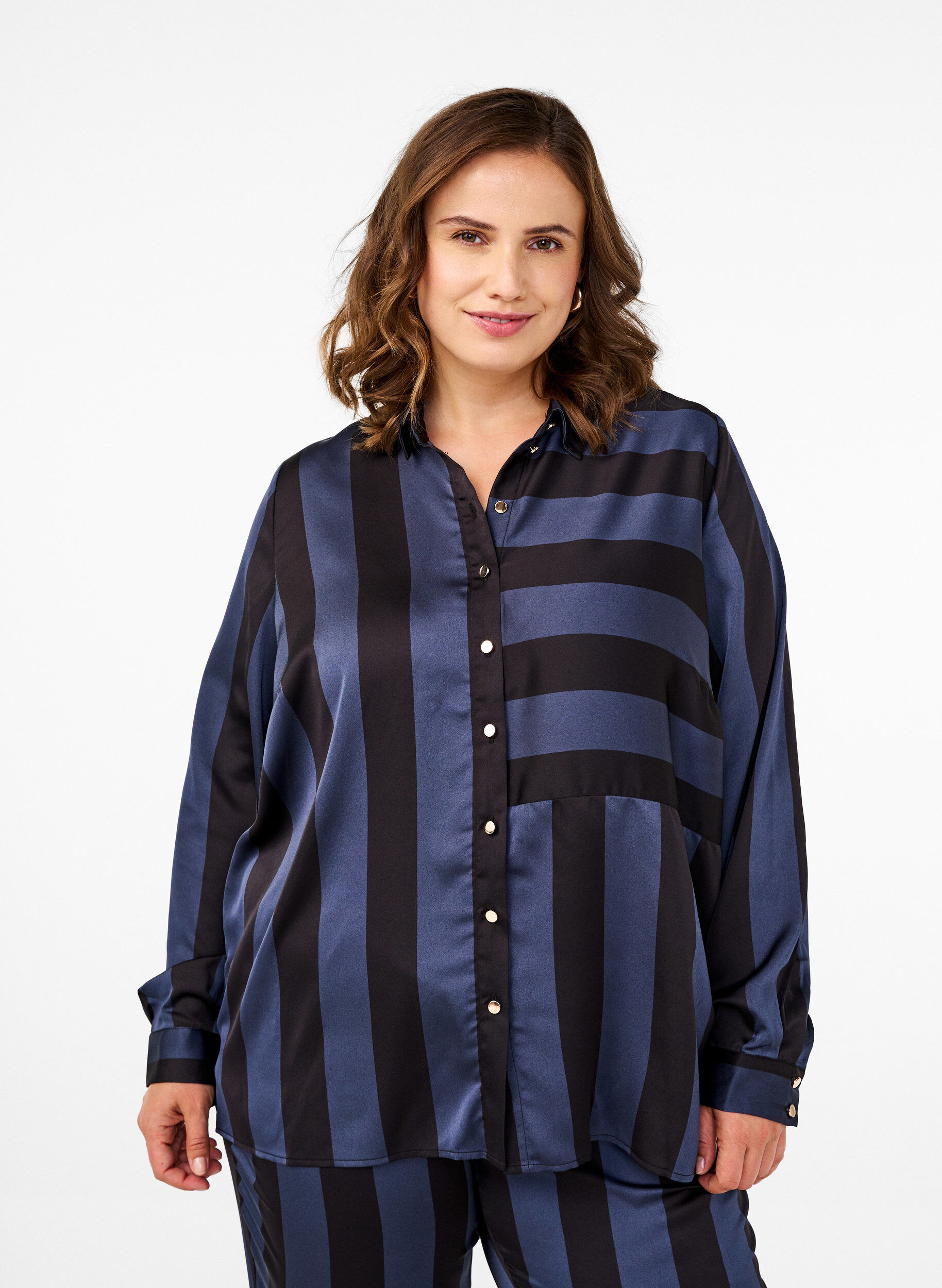 Zizzifashion Satin shirt with stripes, Spellbound w. Black, Model image number 0