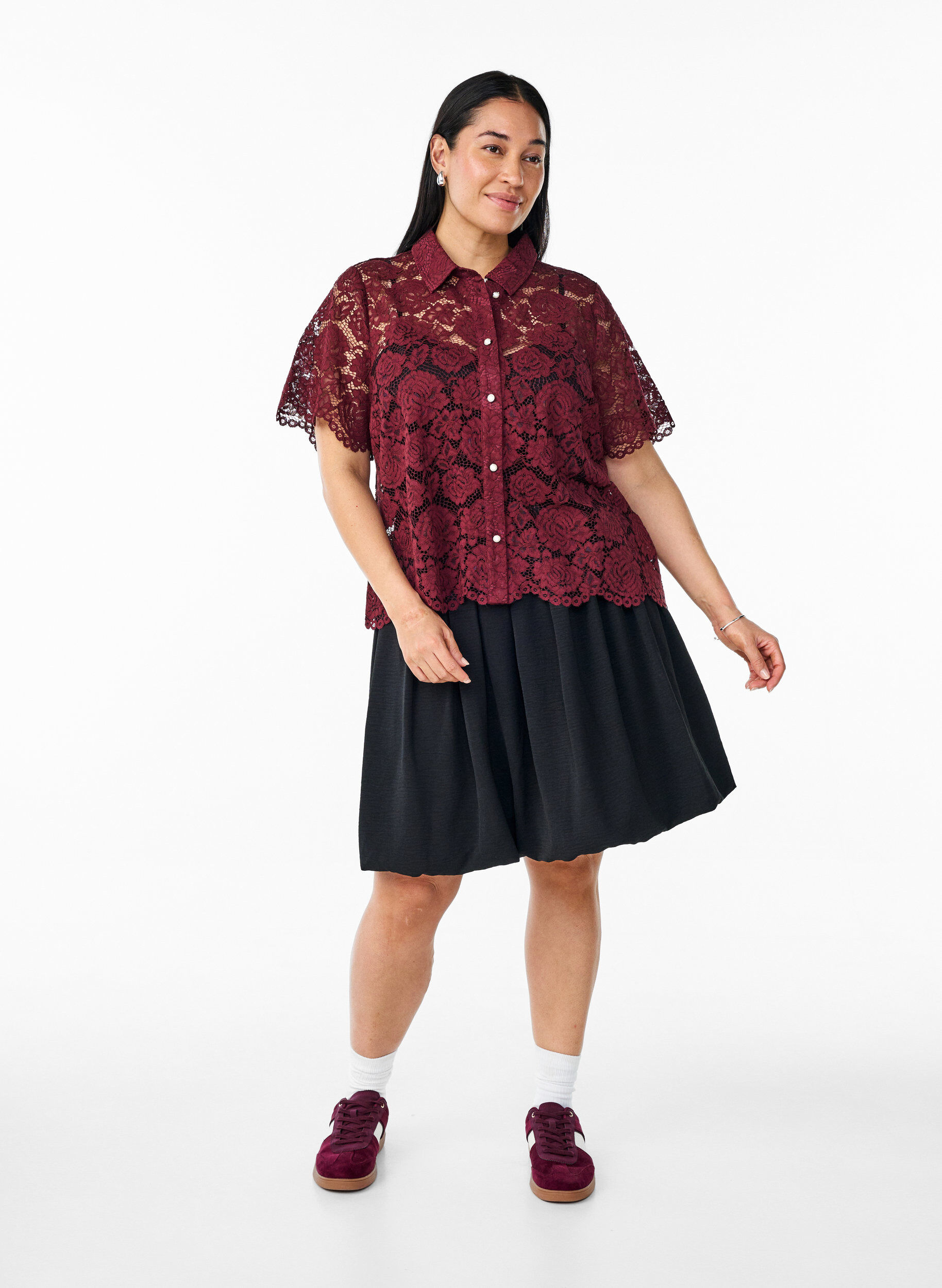 Zizzifashion Lace shirt blouse with pearl buttons, Dark Bordeaux, Model image number 1