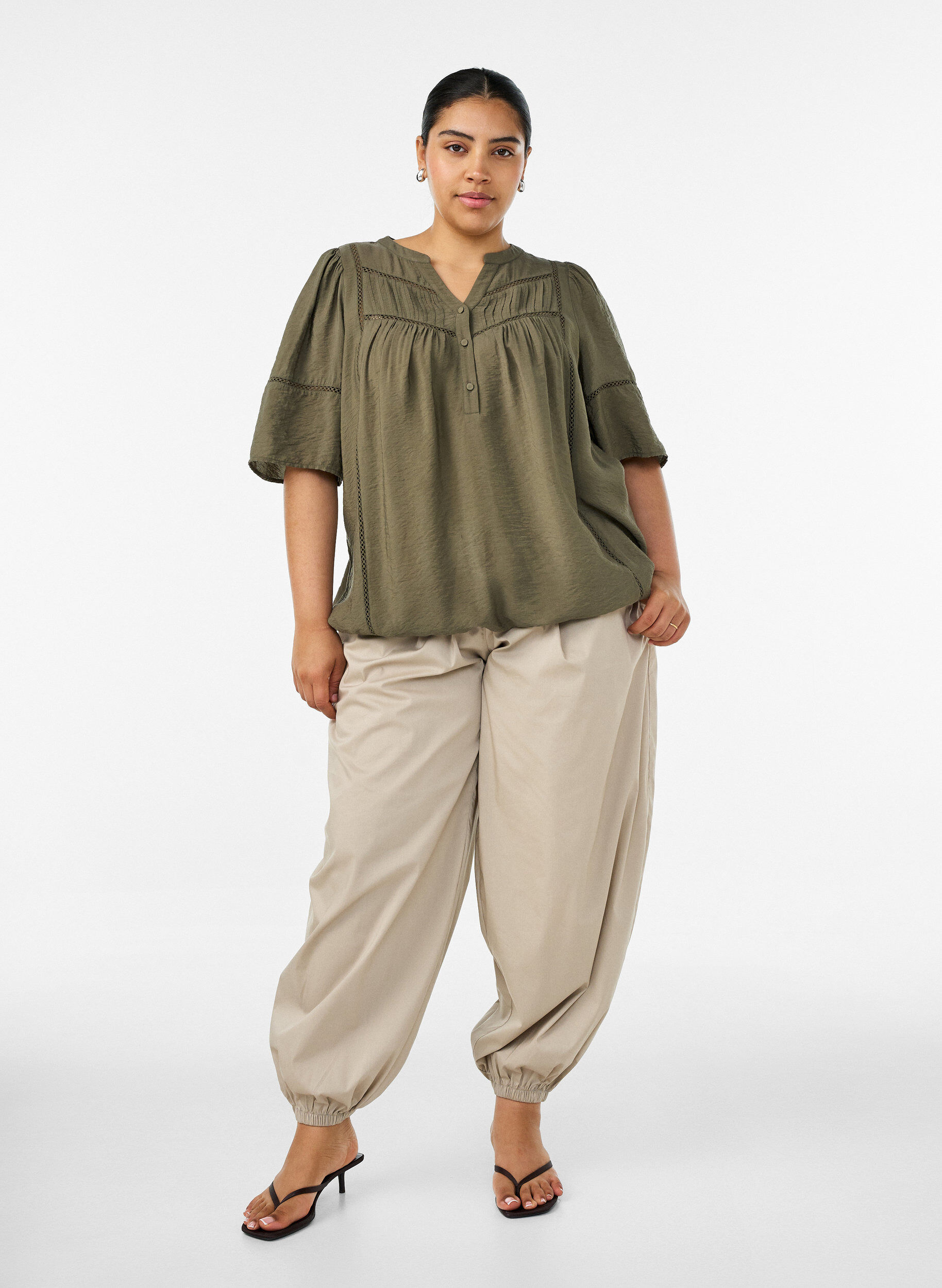 ZizzifashionViscose blouse with pintucks and balloon effect, Green, Model image number 1