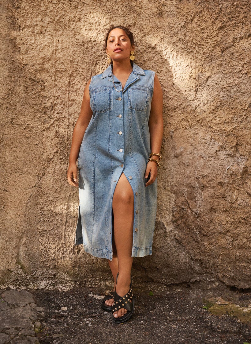 Sleeveless denim dress with button fastening and slits, Light Blue, Image image number 0
