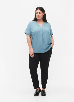 Short-sleeved v-neck blouse, Smoke Blue, Model image number 2