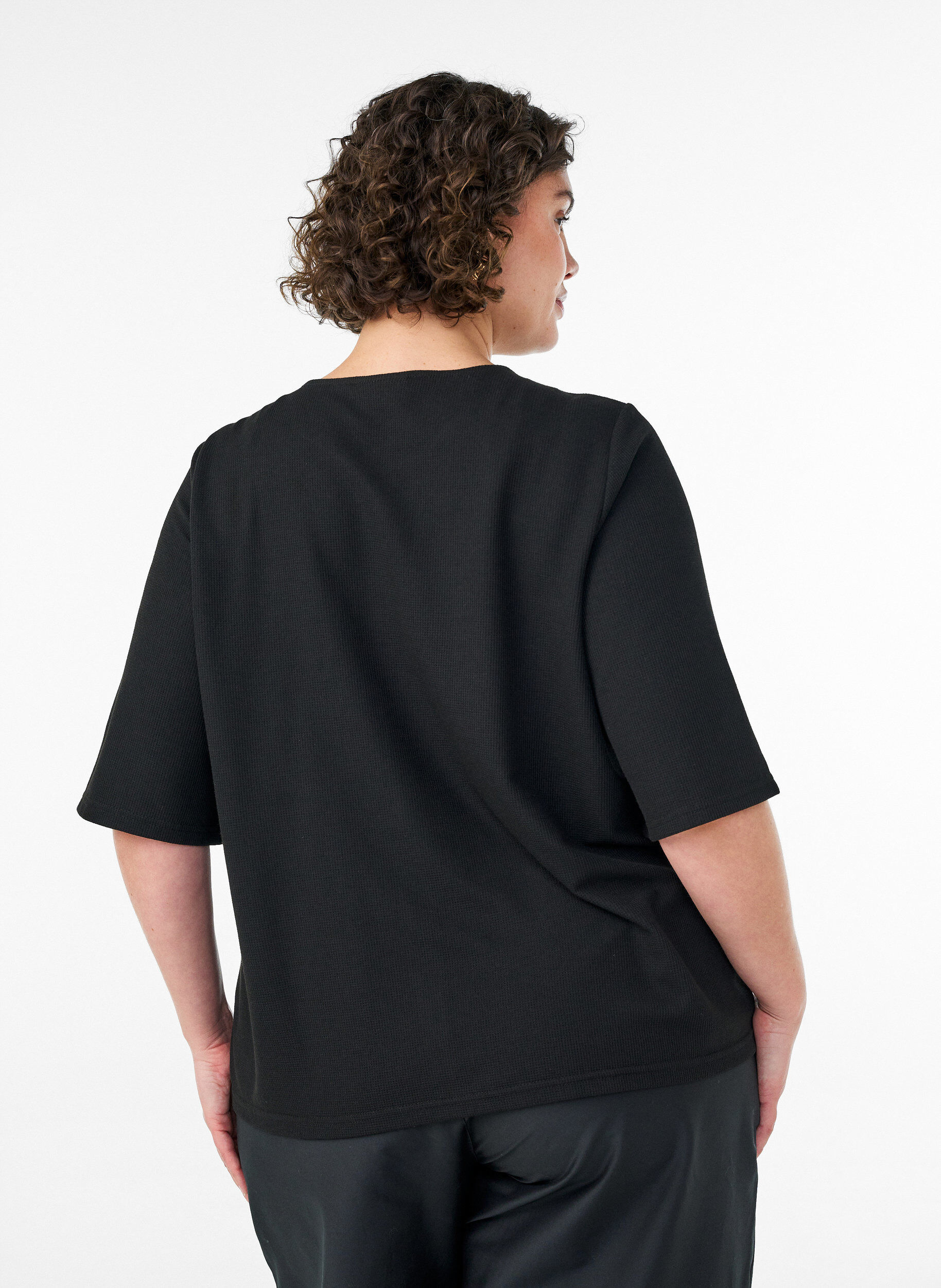 ZizzifashionBlouse with a ribbed texture and button closure, Black, Model image number 2