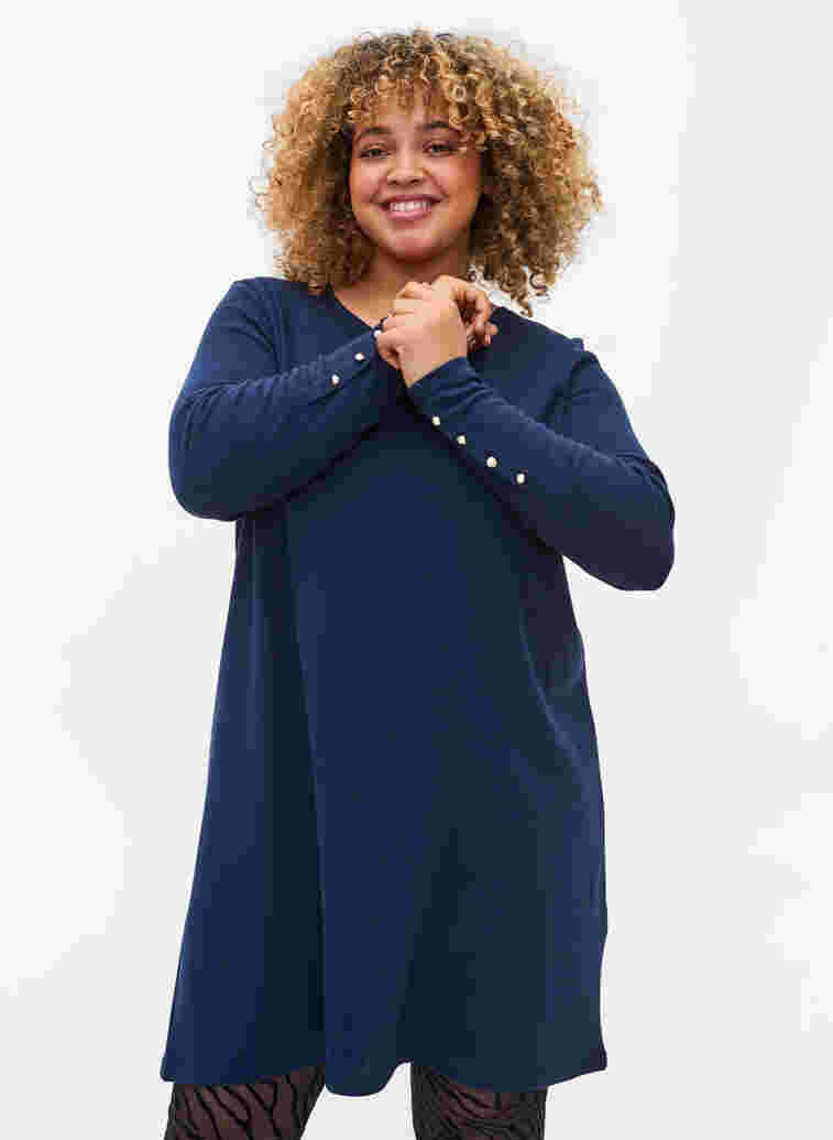 Tunic with long sleeves and button details, Navy Blazer, Model