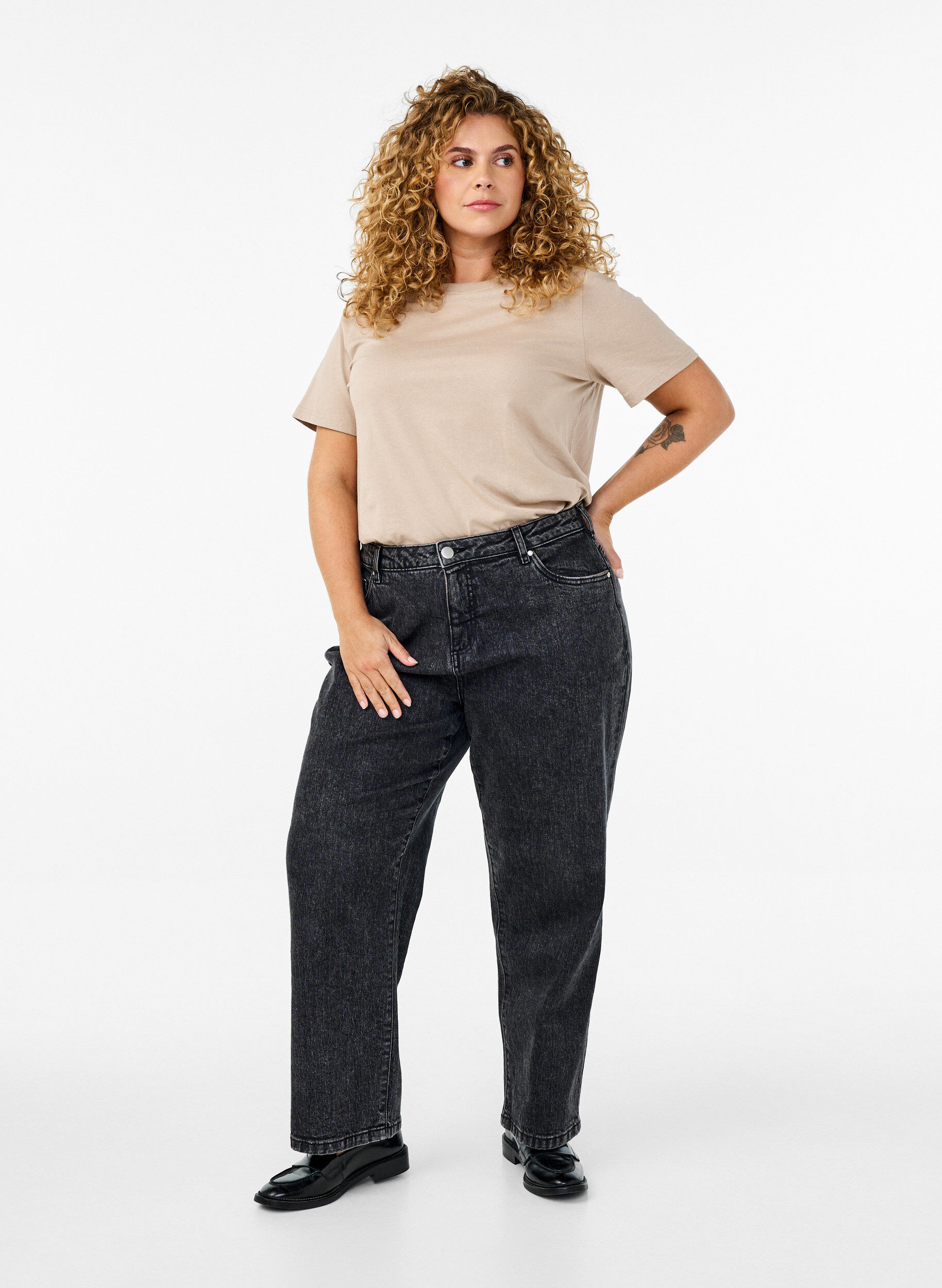 Zizzifashion Basic cotton T-shirt with round neck, Beige, Model image number 1