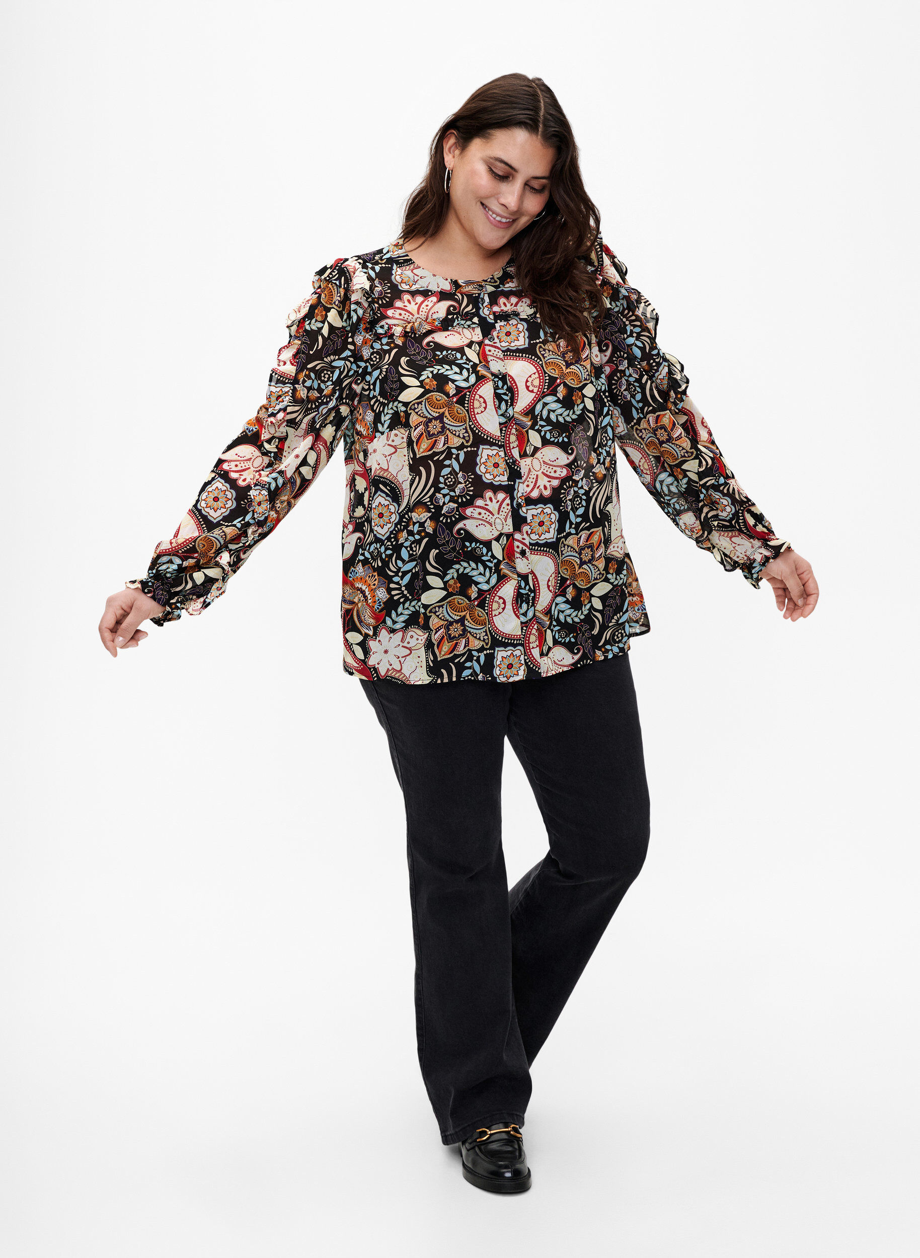 Zizzifashion Shirt blouse with ruffles and paisley print, Black Paisley, Model image number 3