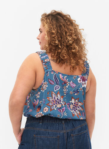 	 Printed viscose top with a-shape, Smoke Blue Paisley, Model image number 1