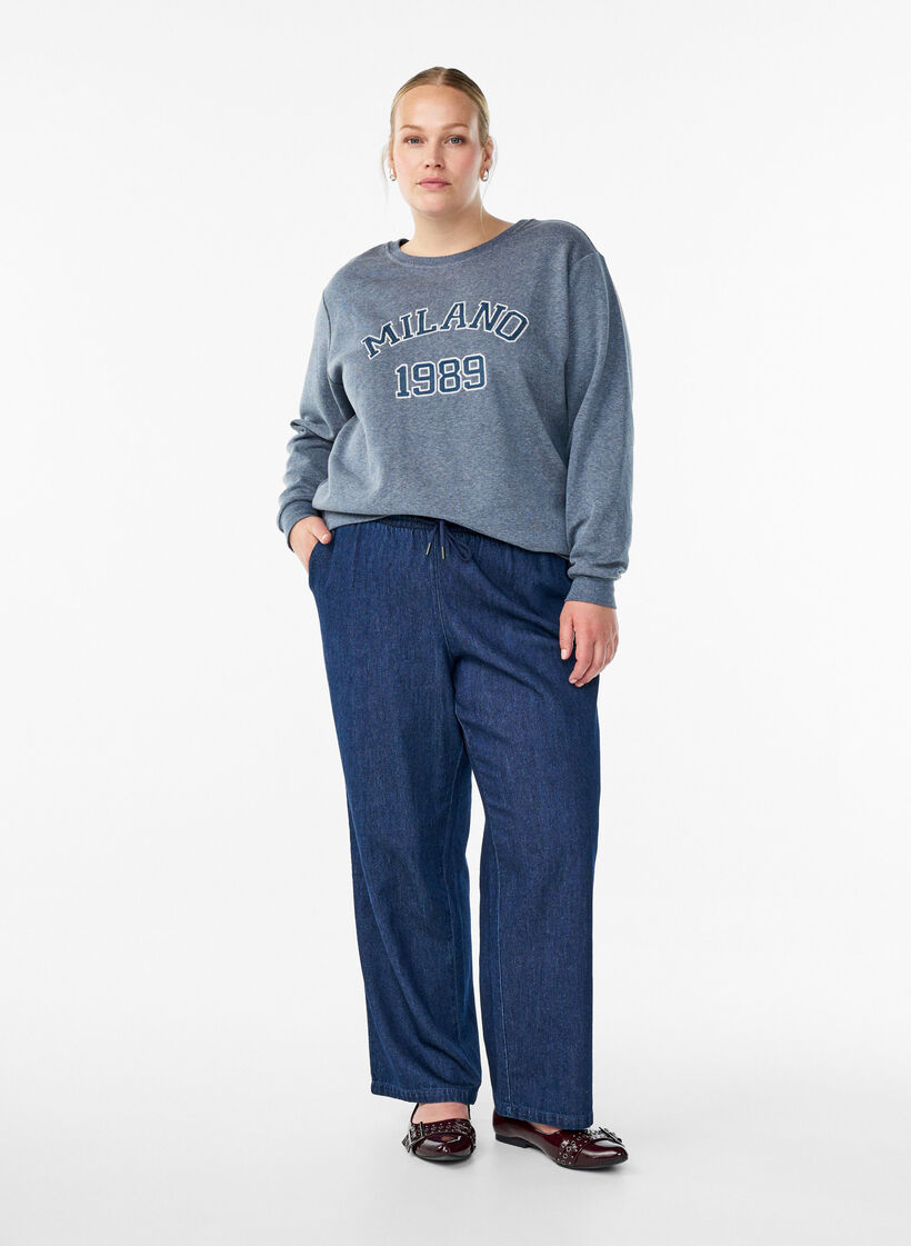 Sweatshirt with embroidered Milan motif, Dark Grey, Model image number 1