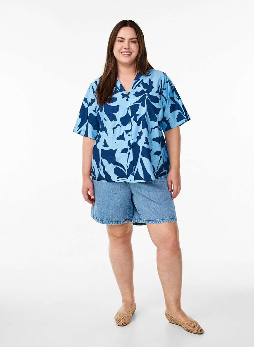 Shirt blouse with print and V-neck, Blue, Model image number 1