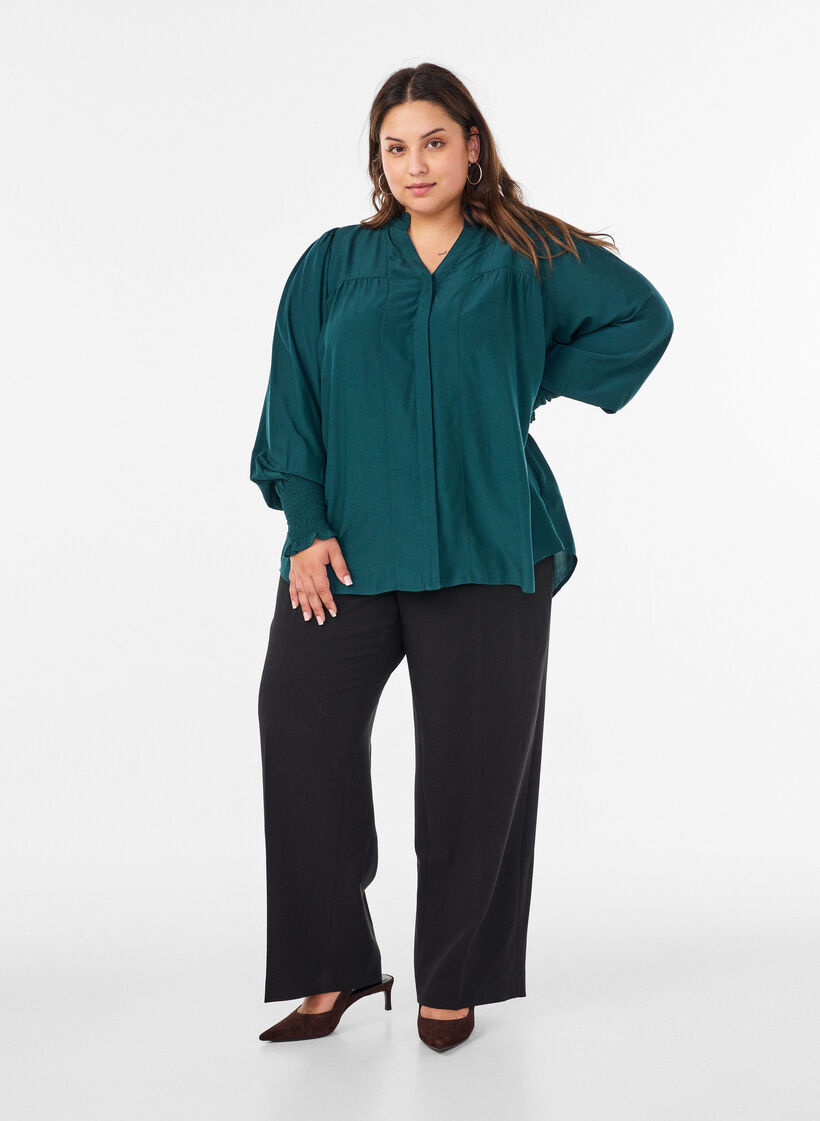 Blouse with ruffle collar and ruching, Green, Model image number 1