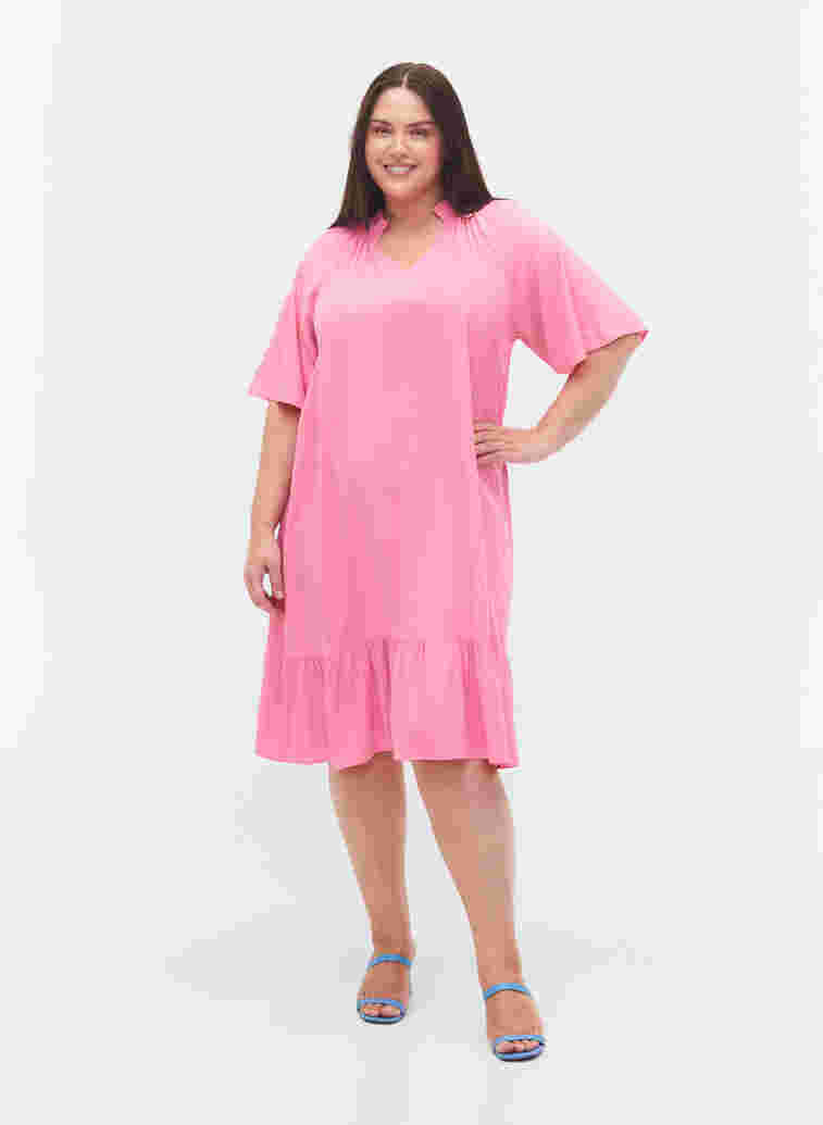 Short-sleeved viscose dress with v-neck, Aurora Pink, Model image number 2
