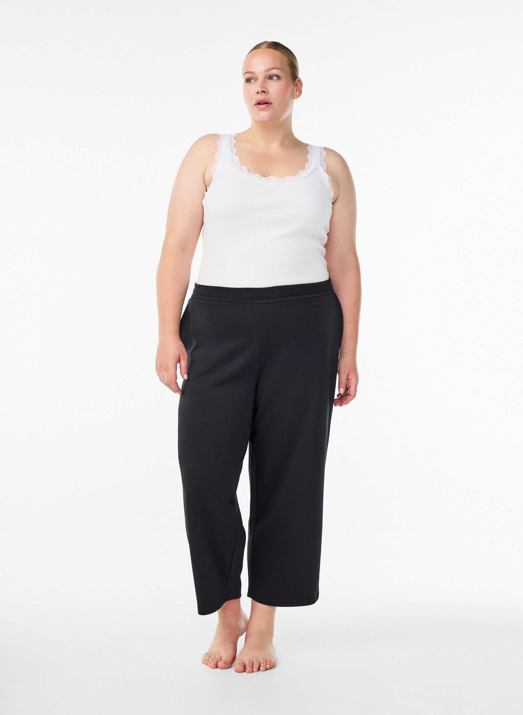 7/8 modal mix pants with pockets, Black, Model