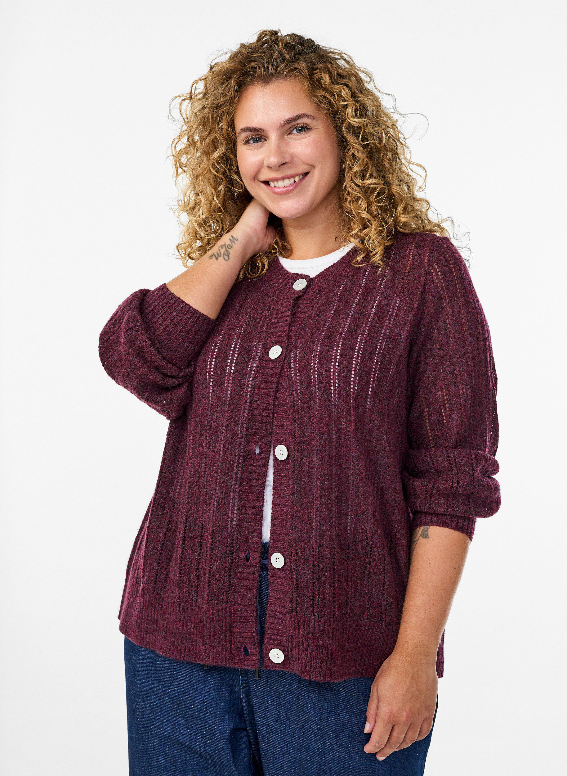 Knitted cardigan with openwork pattern, Dark Bordeaux, Model