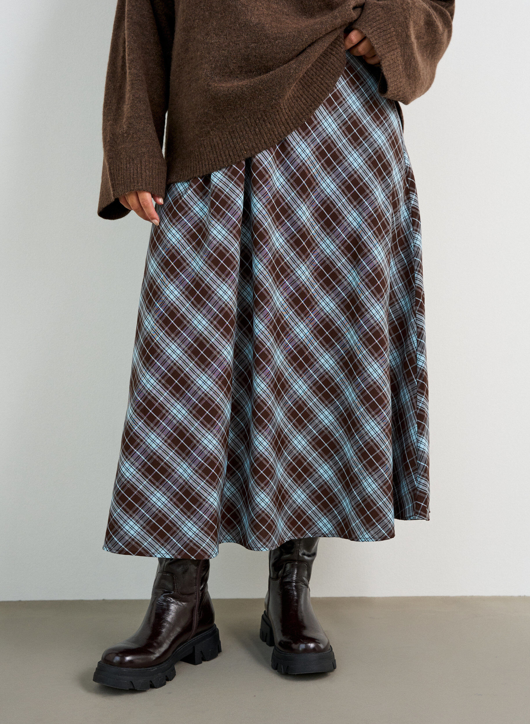 ZizzifashionChecked A-line maxi skirt, Light Blue, Model image number 2