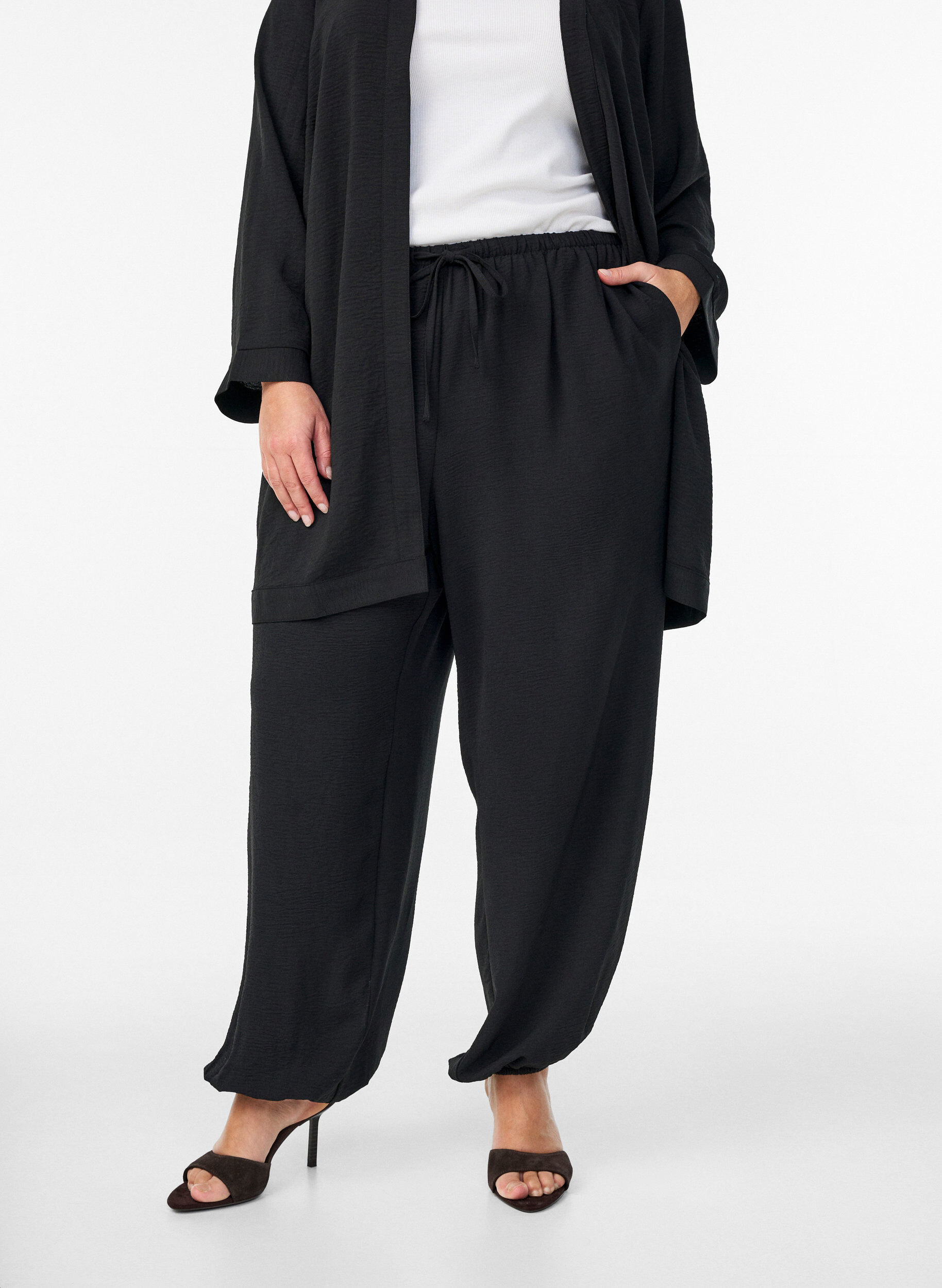 ZizzifashionHigh-waisted balloon trousers, Black, Model image number 2