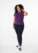Slim fit training T-shirt with round neck, Purple Pennant, Model image number 2