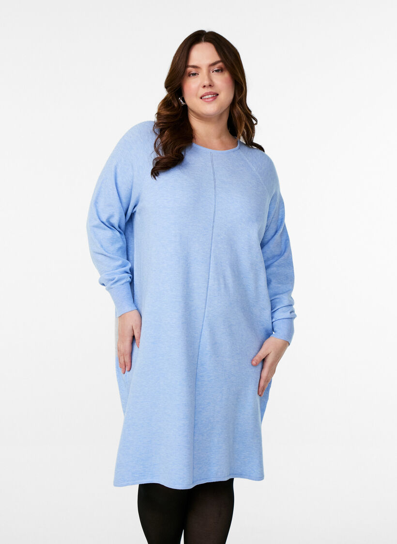 Knitted dress with a round neck and knitted pattern, Della R. Blue Mel., Model image number 0