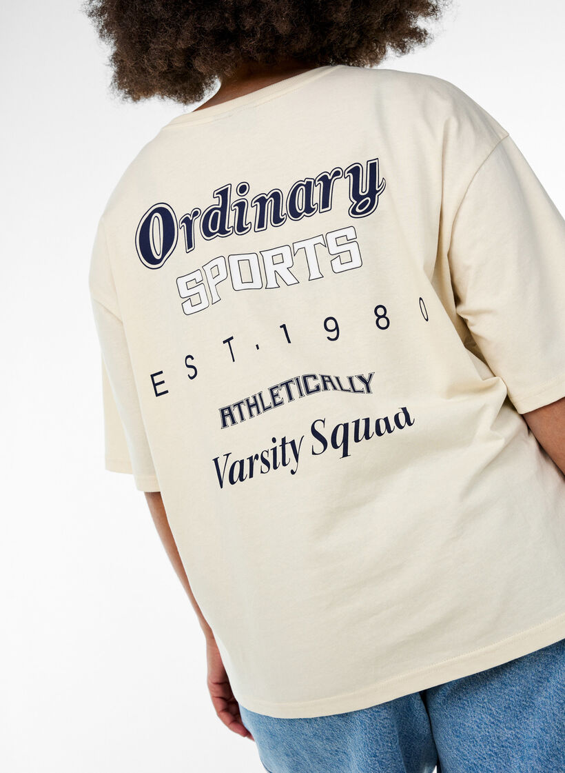 Oversized T-shirt with back print, Beige, Model image number 3