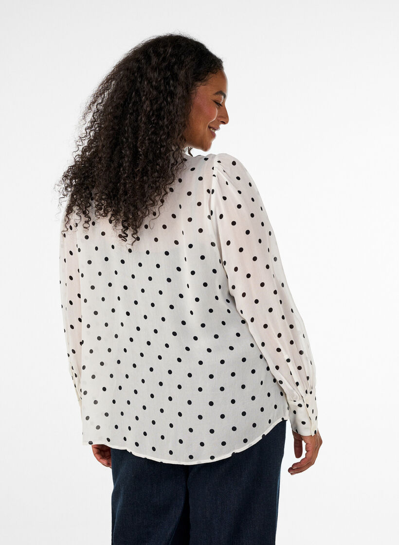 Viscose blouse with a ruffle collar, White, Model image number 2