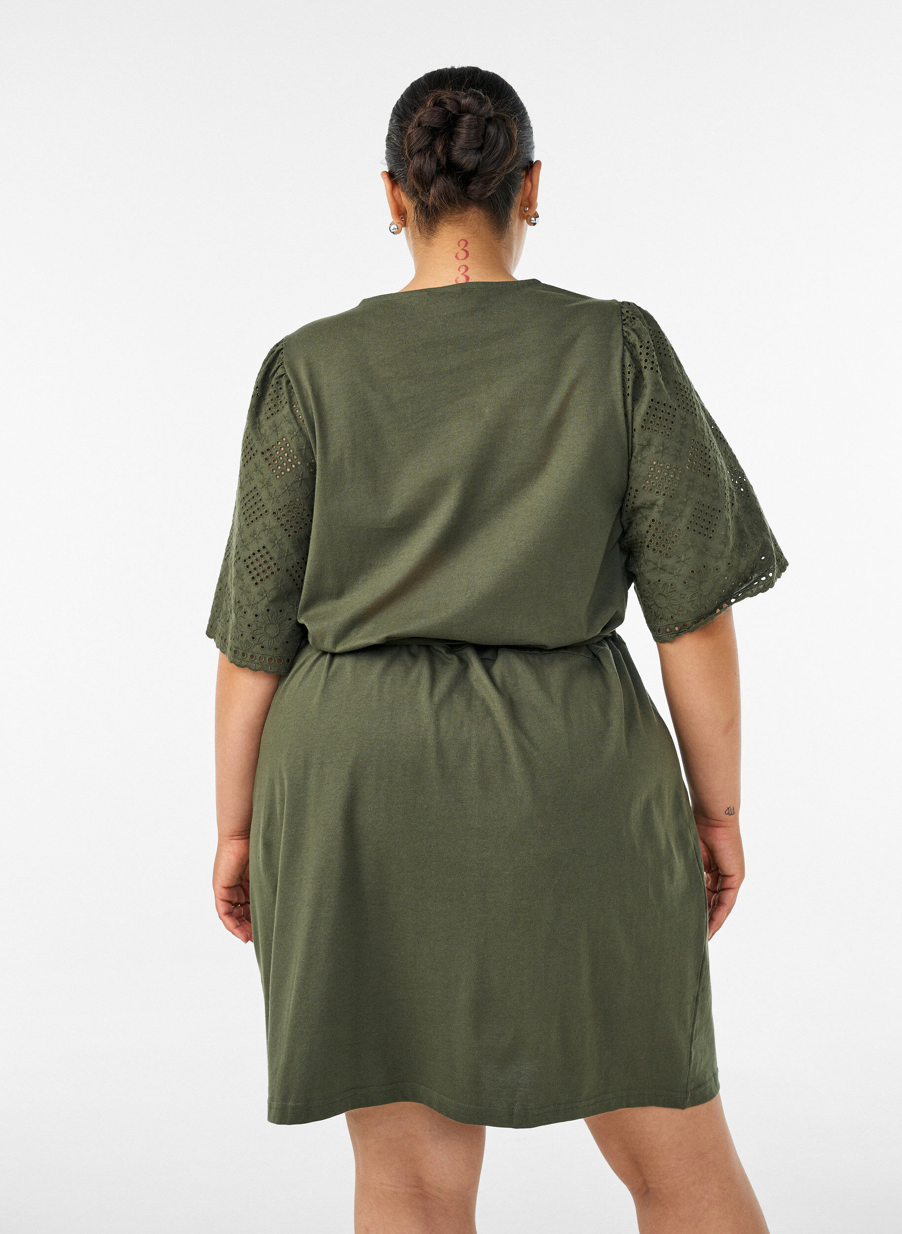ZizzifashionCotton dress with broderie anglaise sleeves and a tie-waist, Green, Model image number 2