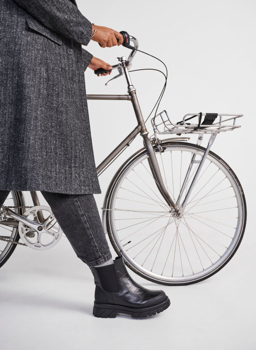 Wide fit - Croco Chelsea boot in leather, Black, Image image number 0